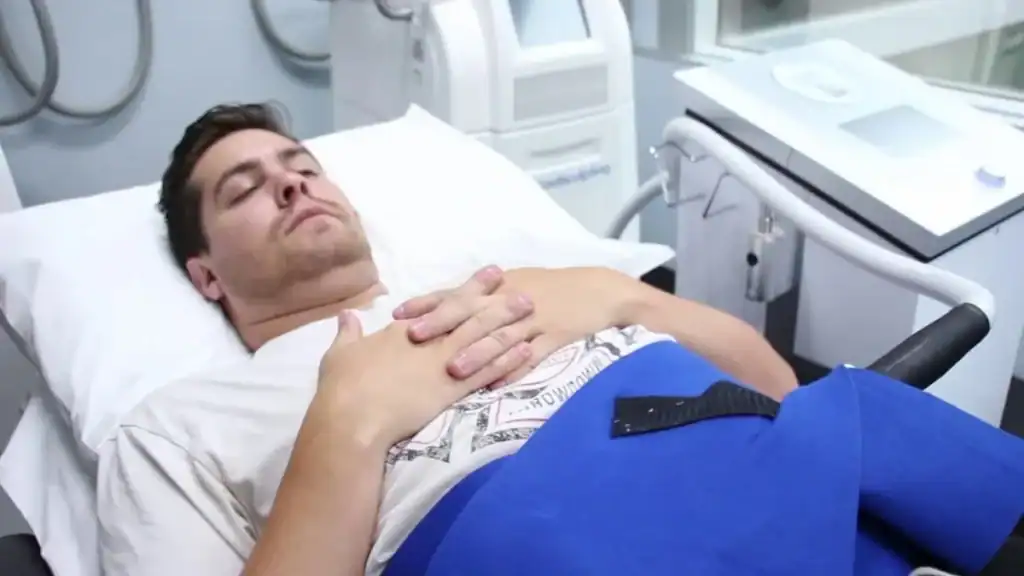 Transforming Bodies: Celebrity Success Stories and the Truth Behind Body Contouring 2 Image of male having body contouring Walsall treatment